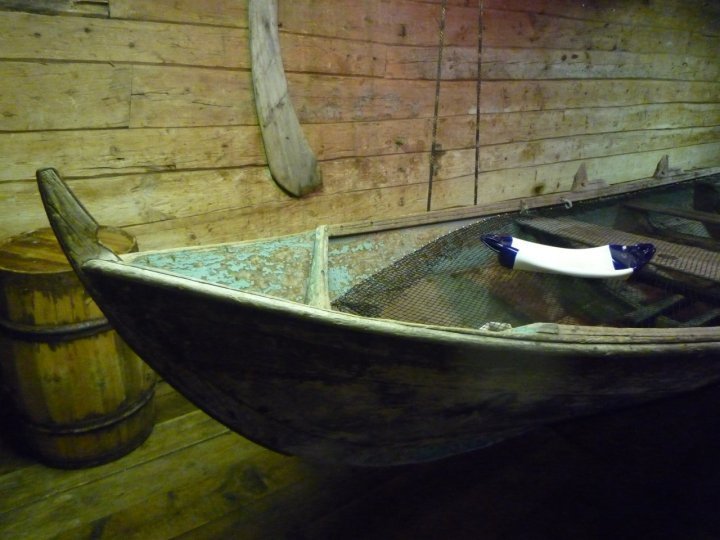 Floating boat table