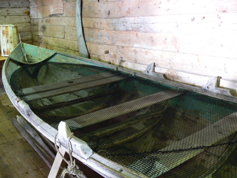 Floating boat table